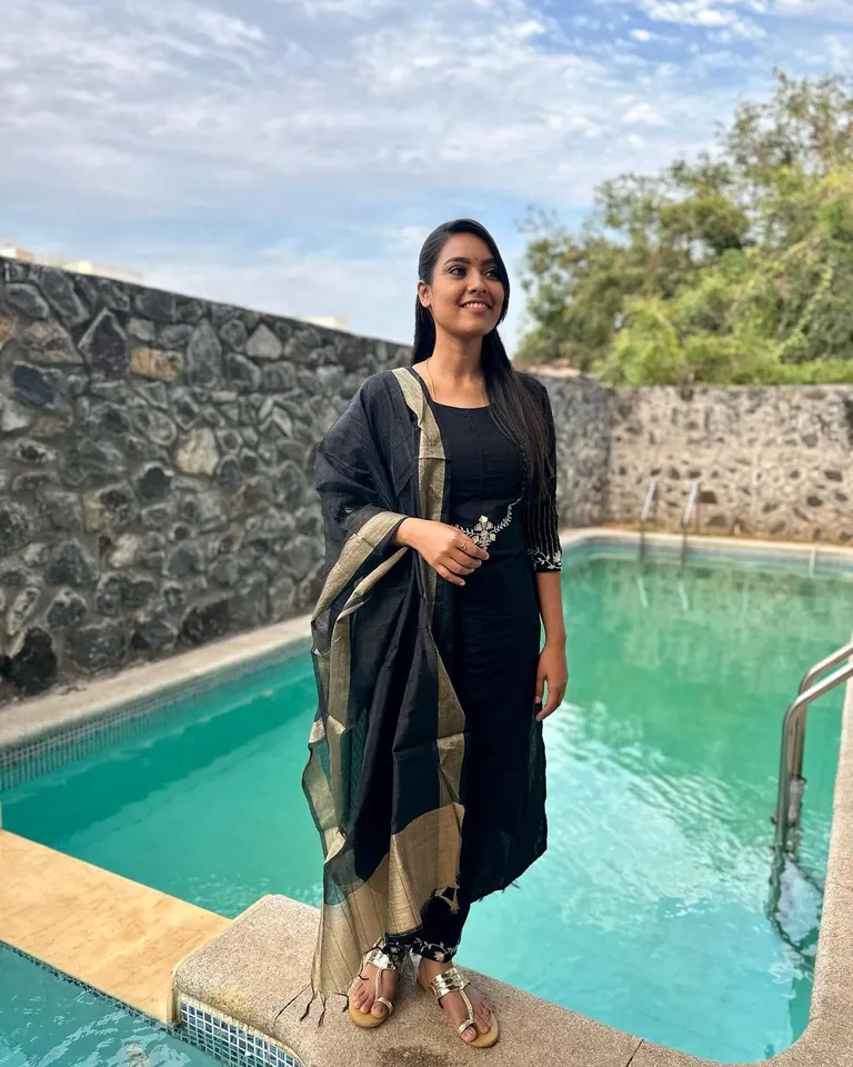 vithra J