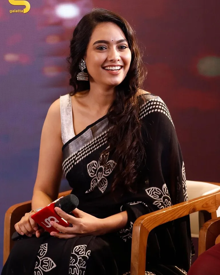 vithra J