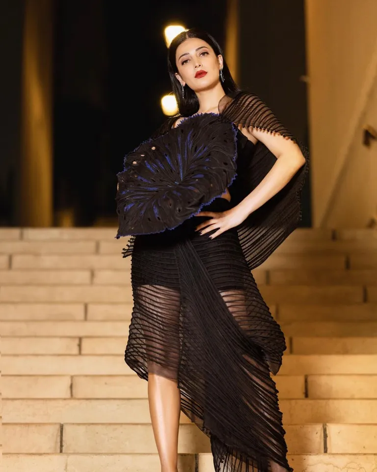 shruti 
