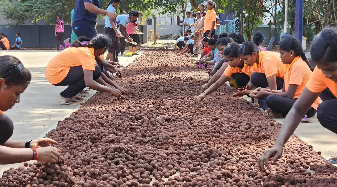  One million Seed ball made by coimbatore college students Tamil News 