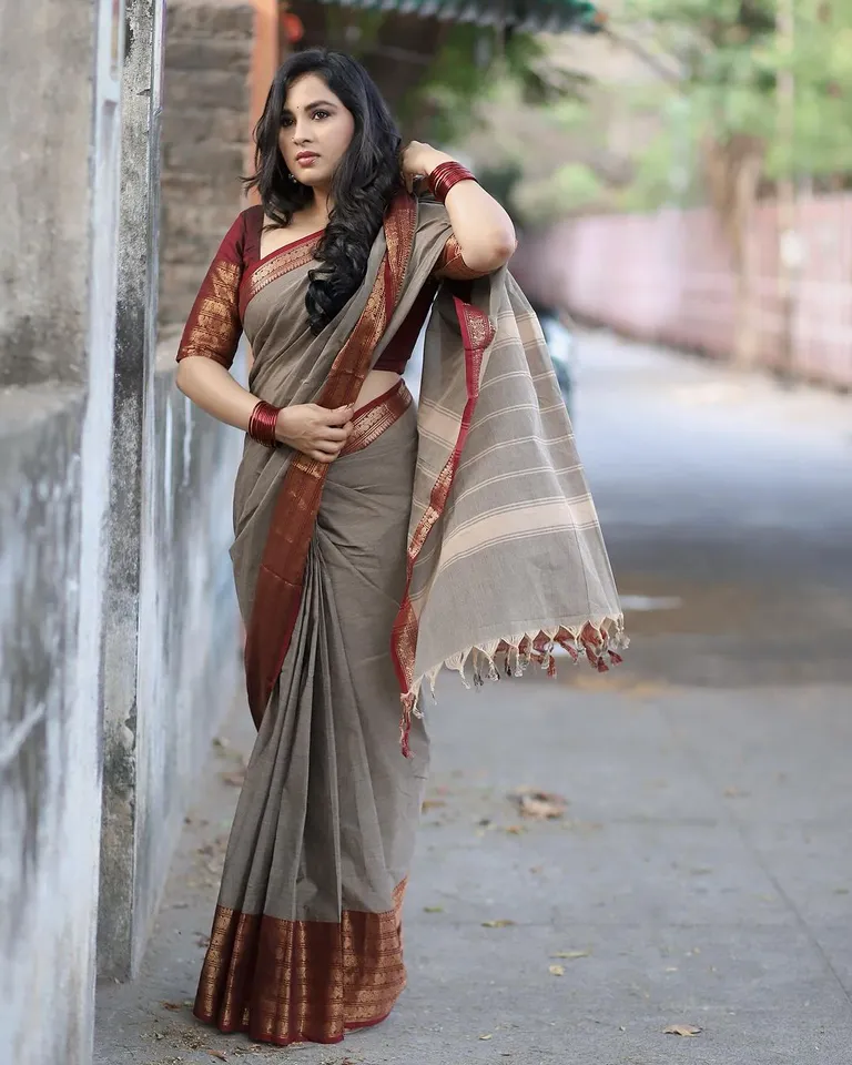 srushti dange instagram 