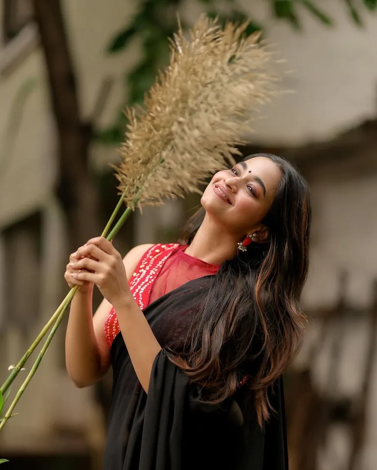 pandian stores kaavya
