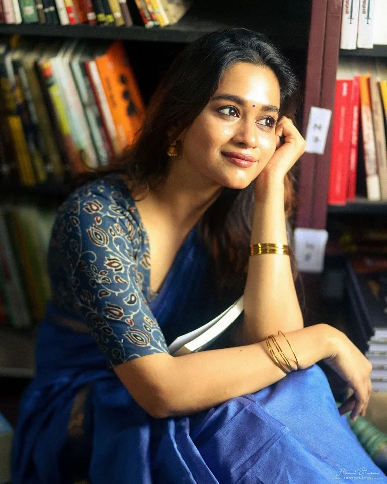Kavya arivumani 