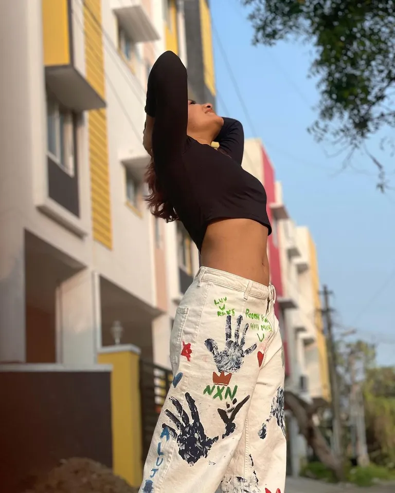 Raveena Dhaha Photos