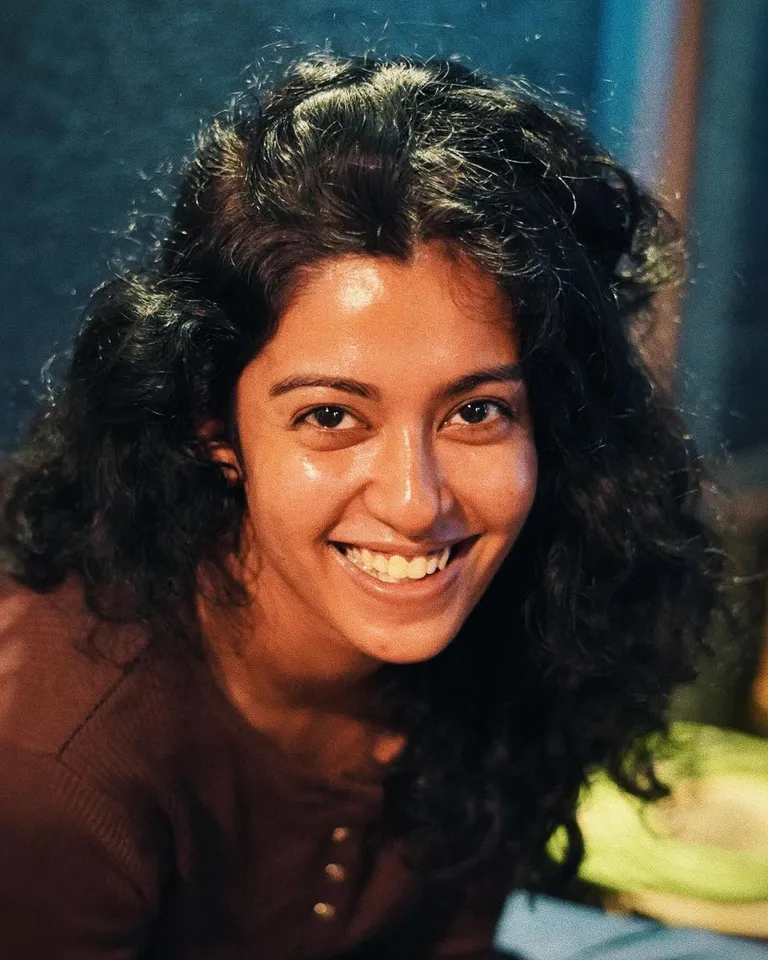 ஆயில் படிந்த முகம்... தலைவிரிக்கோலம் : ரோஷ்னிக்கு என்ன ஆச்சு? வைரல் க்ளிக்ஸ்