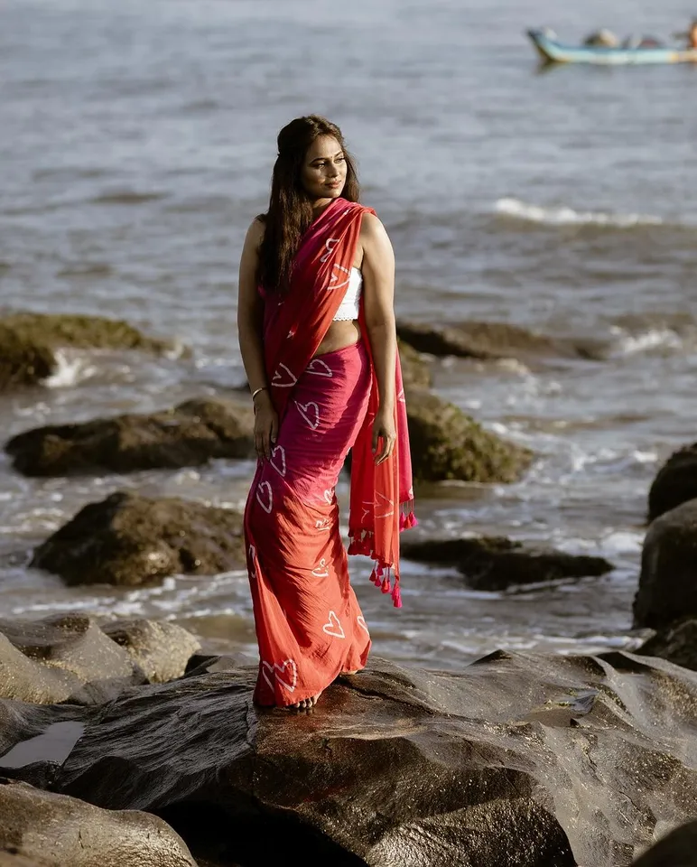  Ramya Pandiyan 