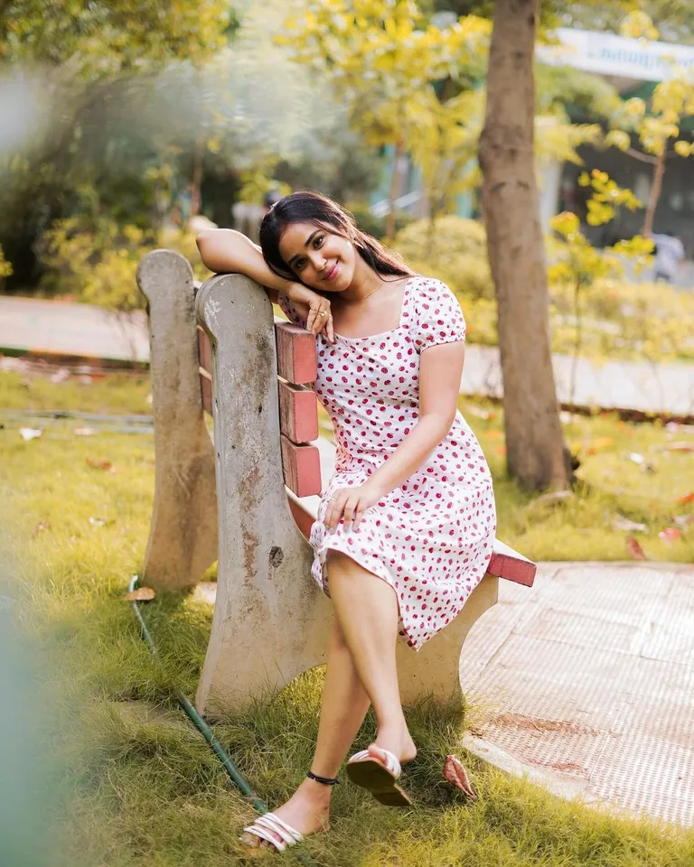 kanmani manoharan 