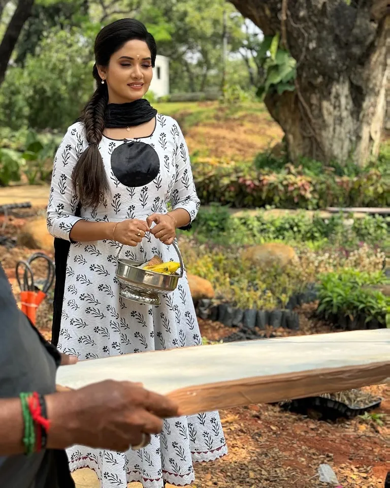 Sai Gayathri 12
