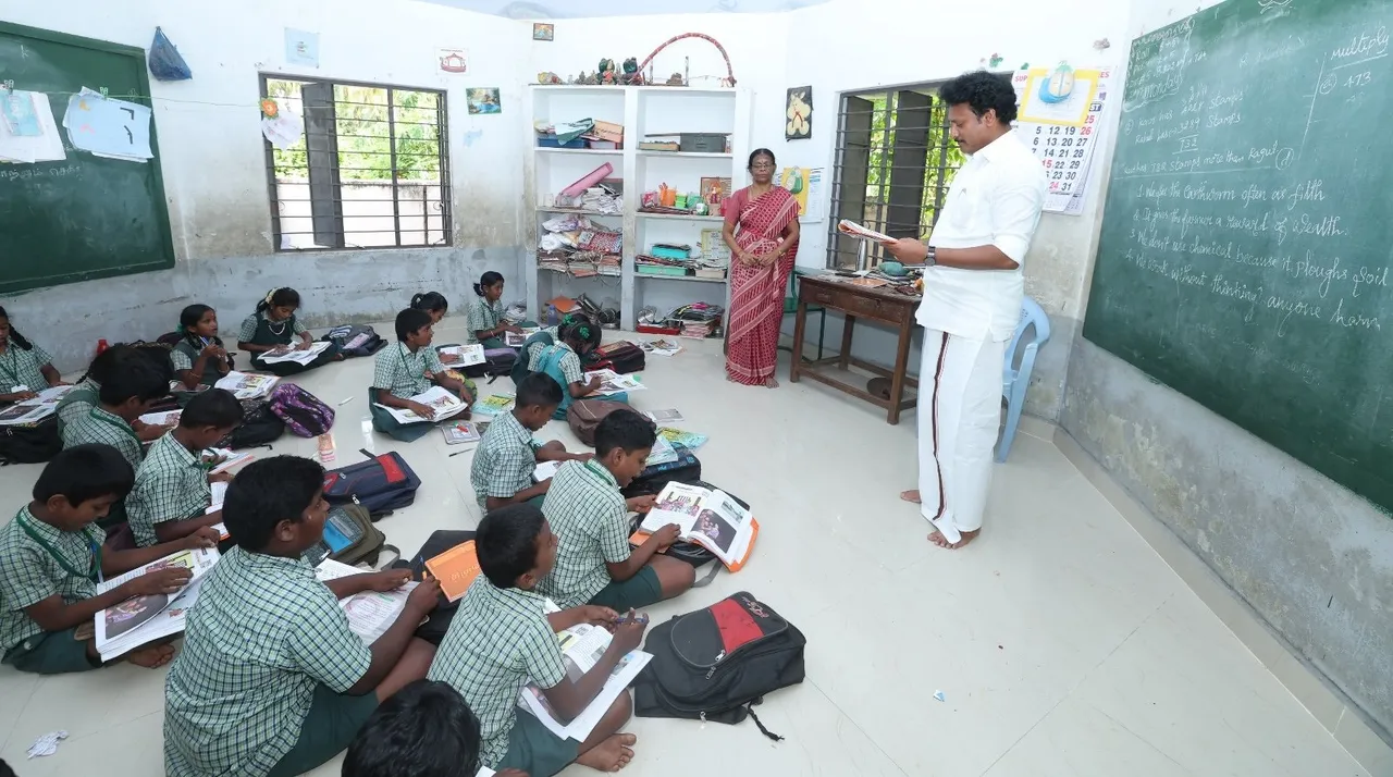 Minister Anbil Mahesh