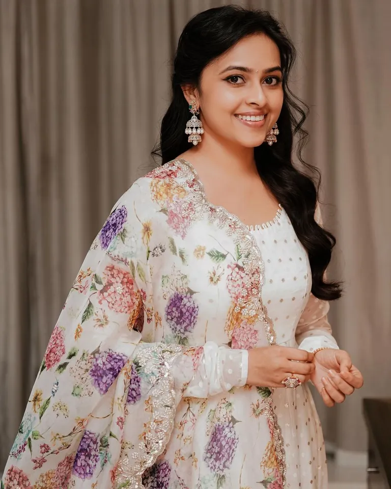 Sridivya 