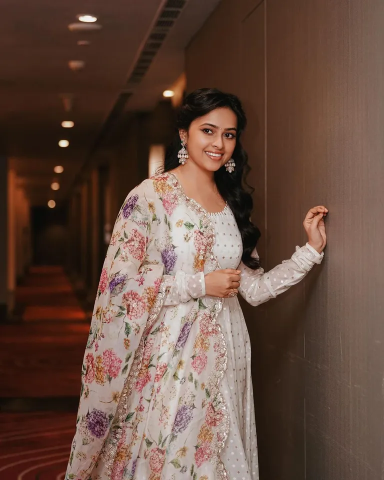 Sridivya 