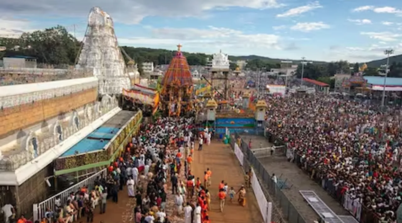 திருப்பதி இலவச தரிசனம்; வி.ஐ.பி தரிசனம்; தங்கும் அறை வசதி; ஆன்லைனில் டிக்கெட் புக் செய்ய ரெடியா மக்களே!