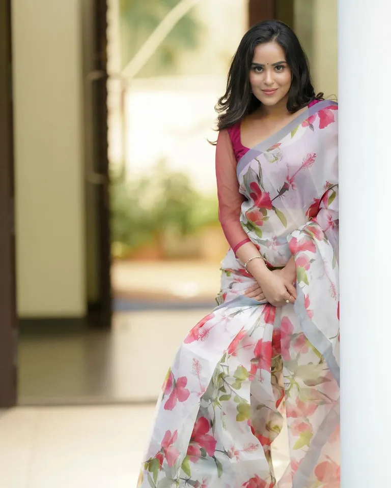kanmani manoharan 