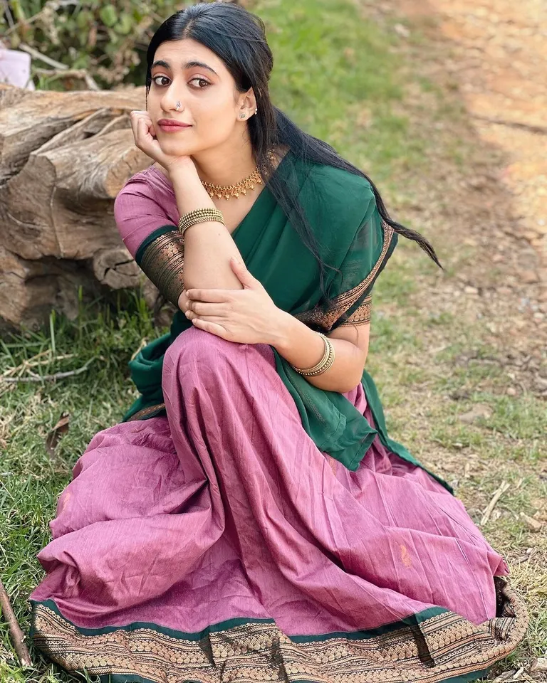 Aishu instagram 