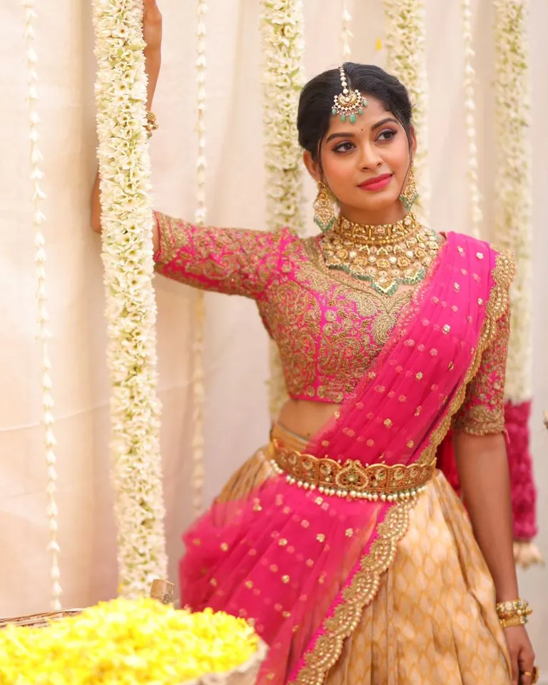 Dharshana 