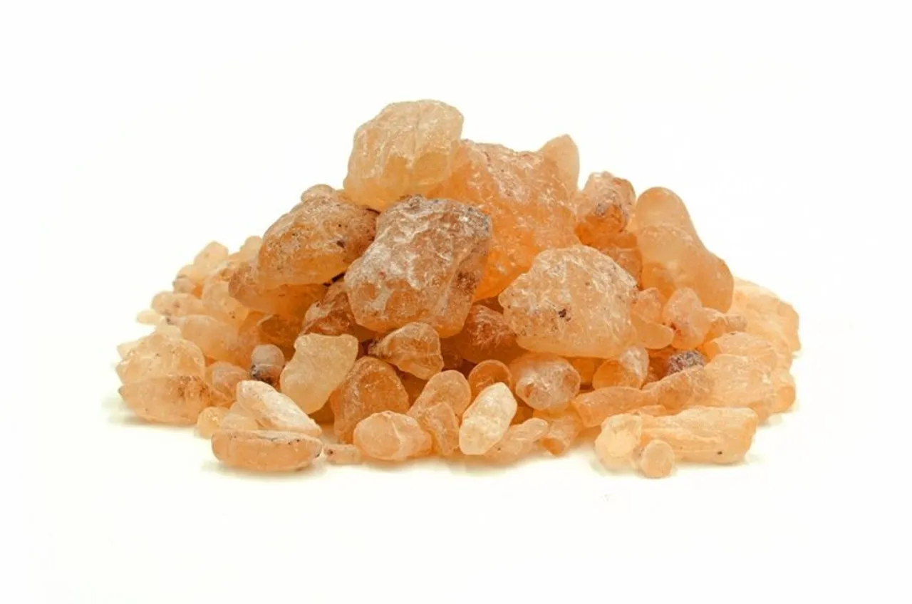 Almong gum
