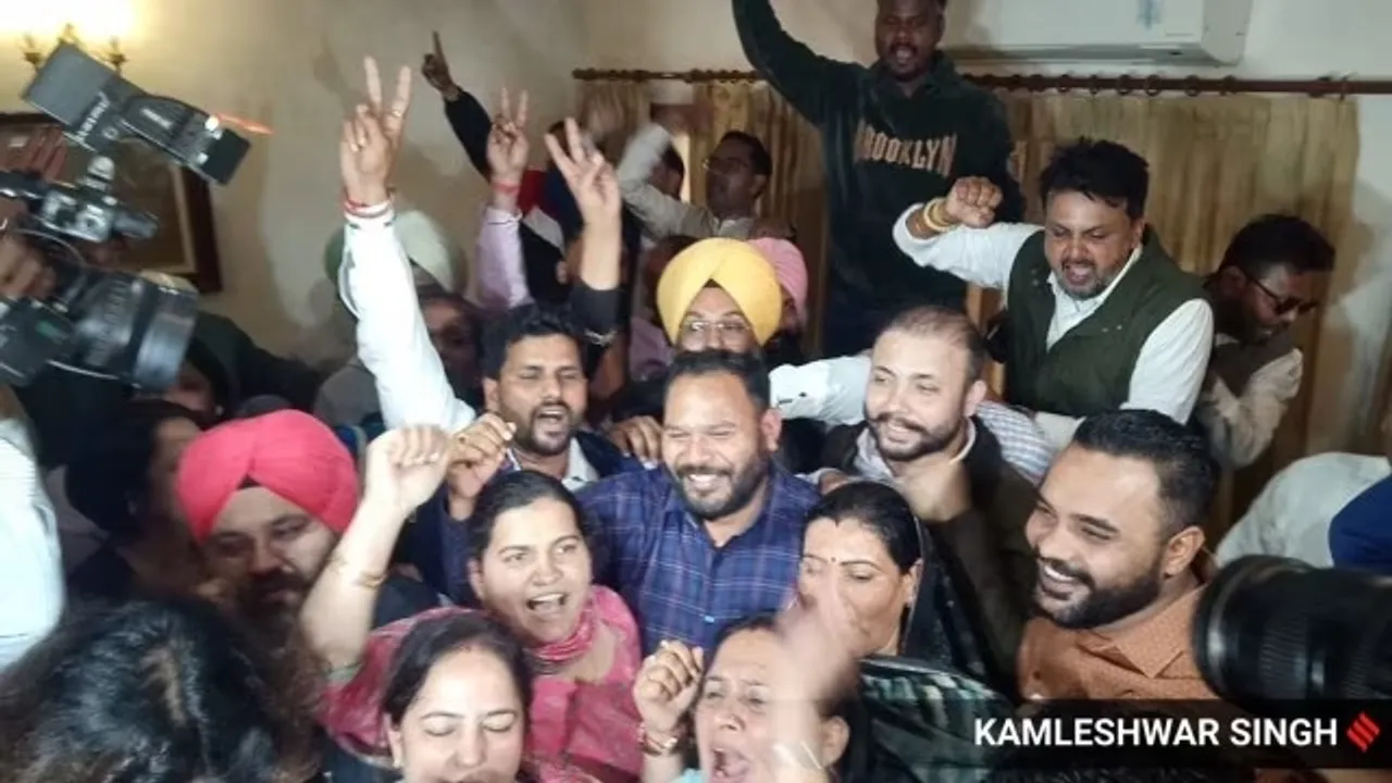SC declares AAPs Kuldeep Kumar Chandigarh mayor directs to issue notice to presiding officer Anil Masih