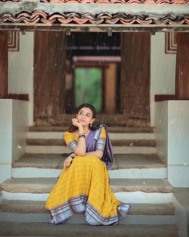 Divya Ganesh 