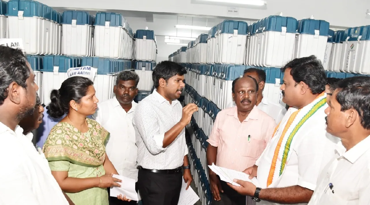 Trichy collector Pradeep Kumar Election Commission Voting Machines Tamil News 