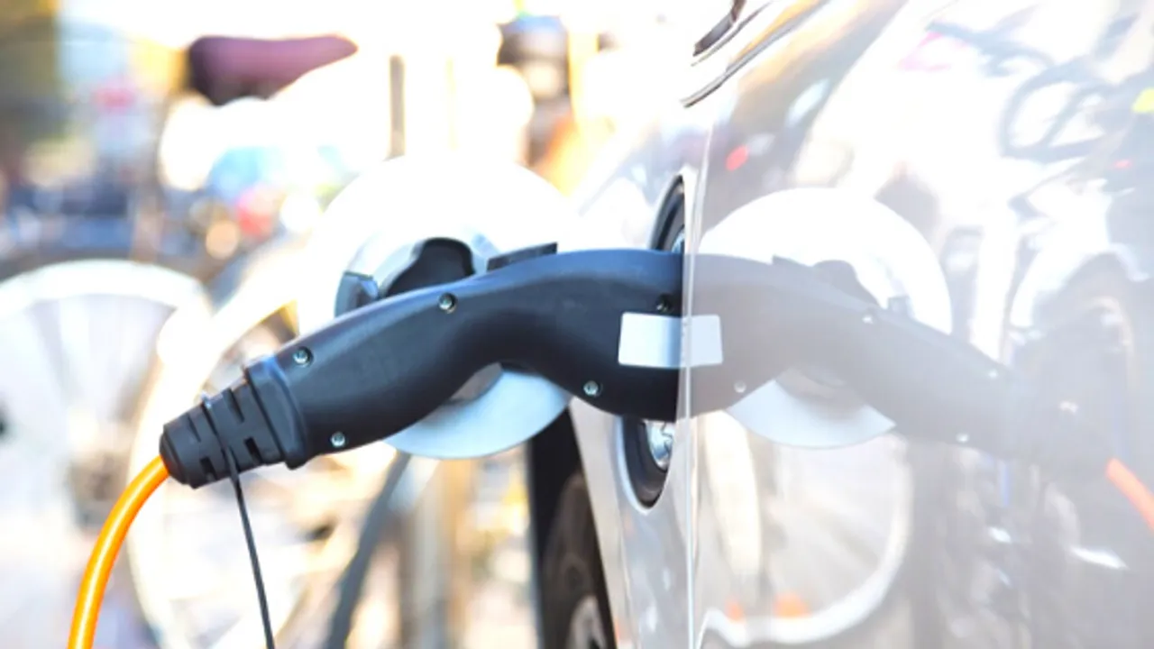 Google Maps Can Now Search For EV Charging Stations By Plugs Type