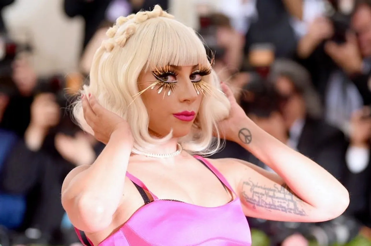 Lady Gaga releases physical edition of Artpop