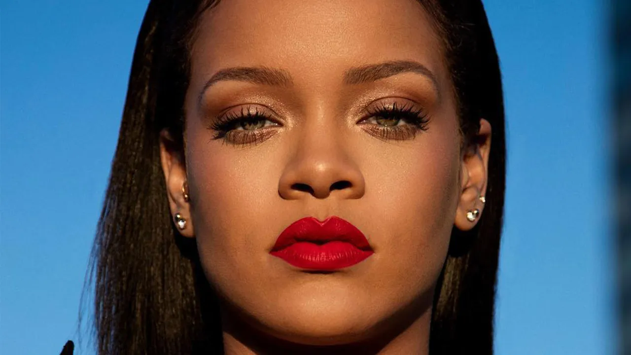 Rihanna uses Chris Brown track in Insta!