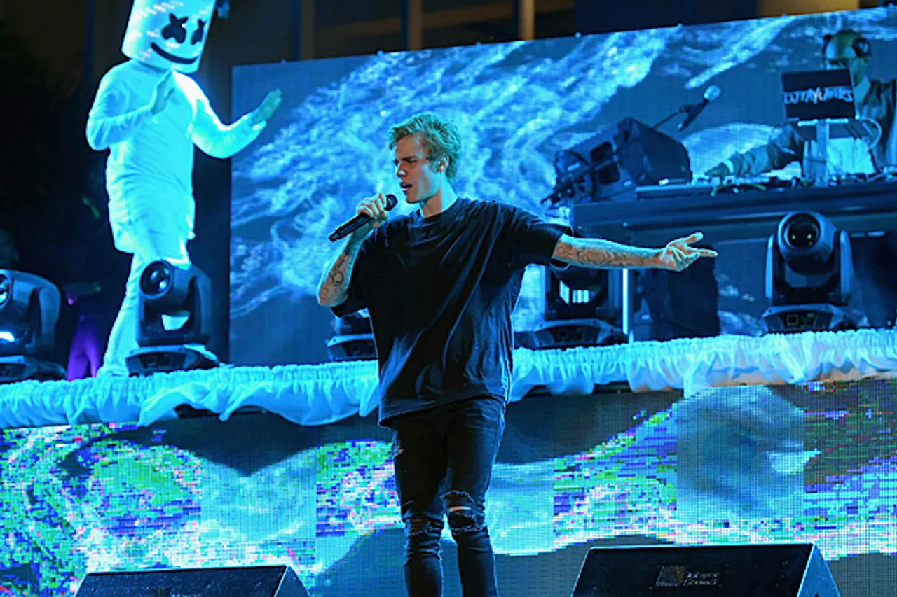 Biebs just teased some new music ?