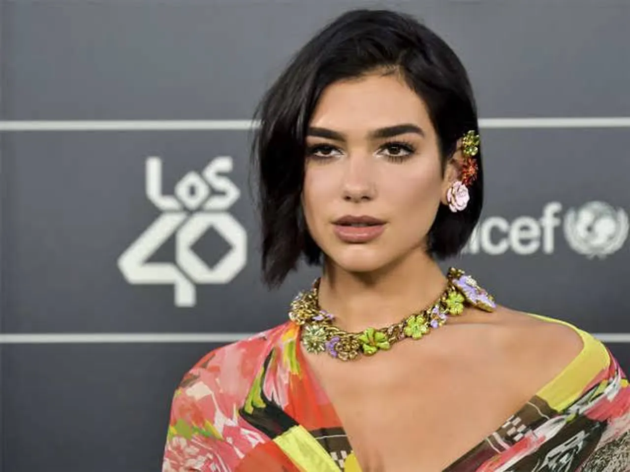 Dua Lipa Teases "nostalgic" New Album!