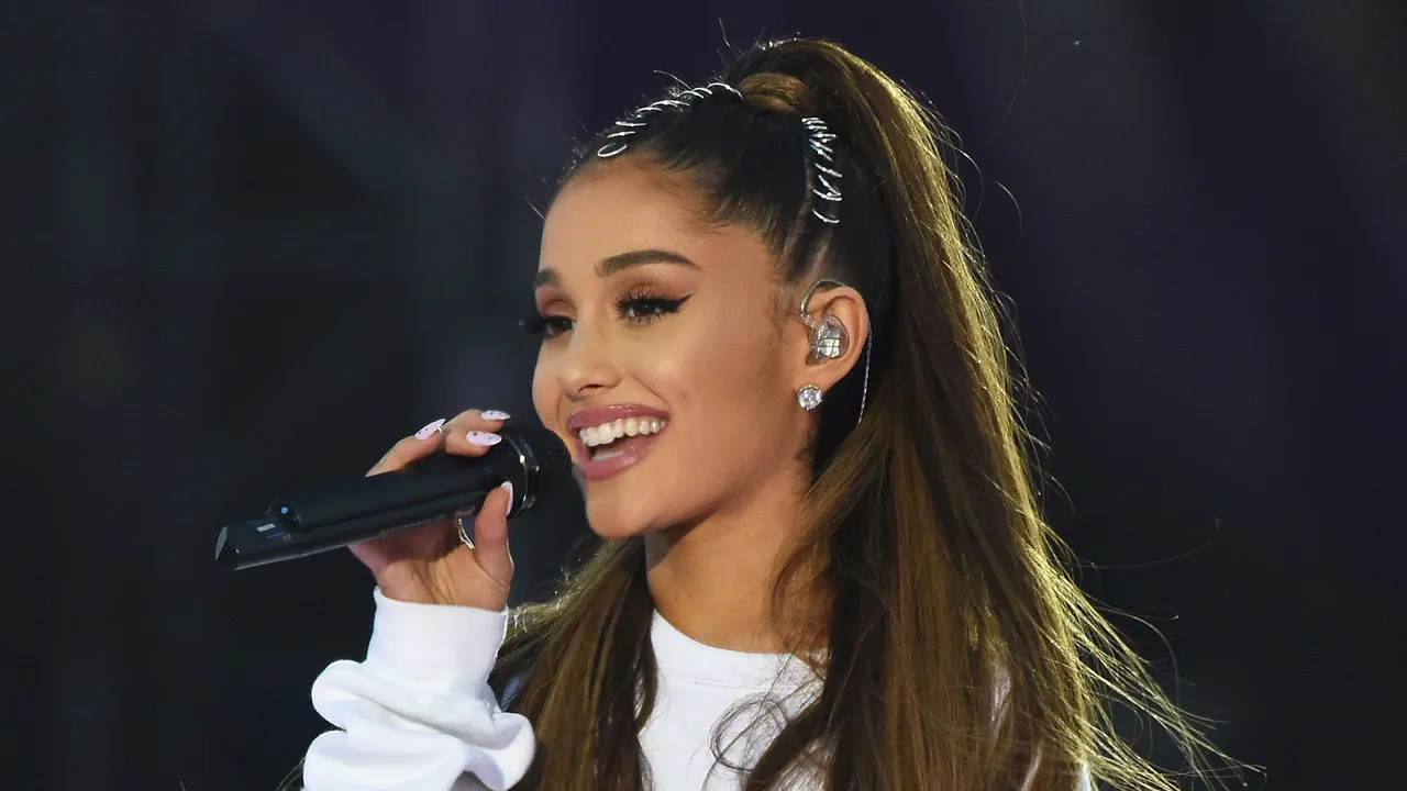 Ariana Grande Story
