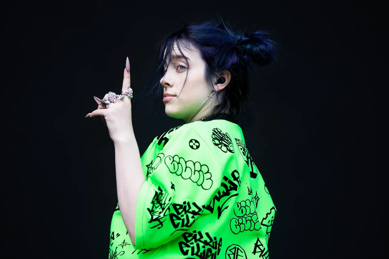 #Billieisoverparty
