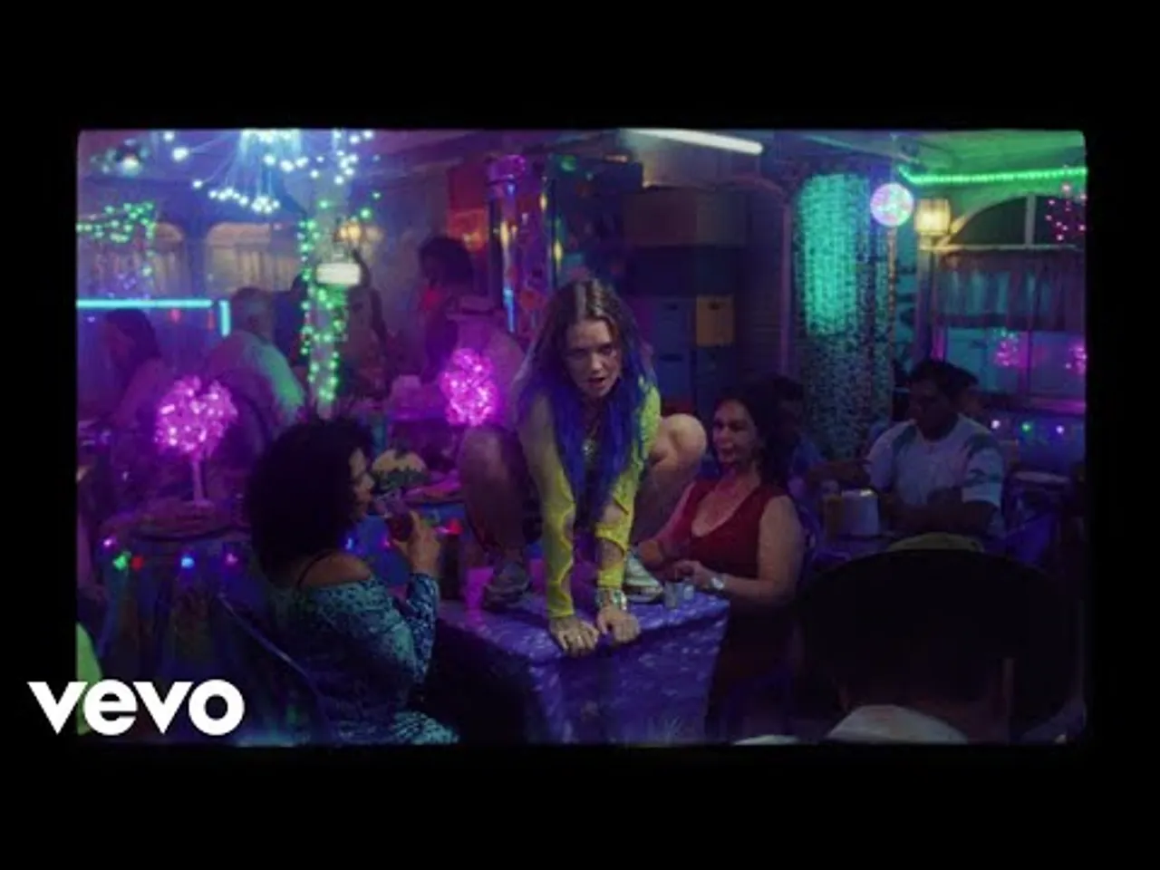 Tove Lo Drops  a New Song With Mc Zaac