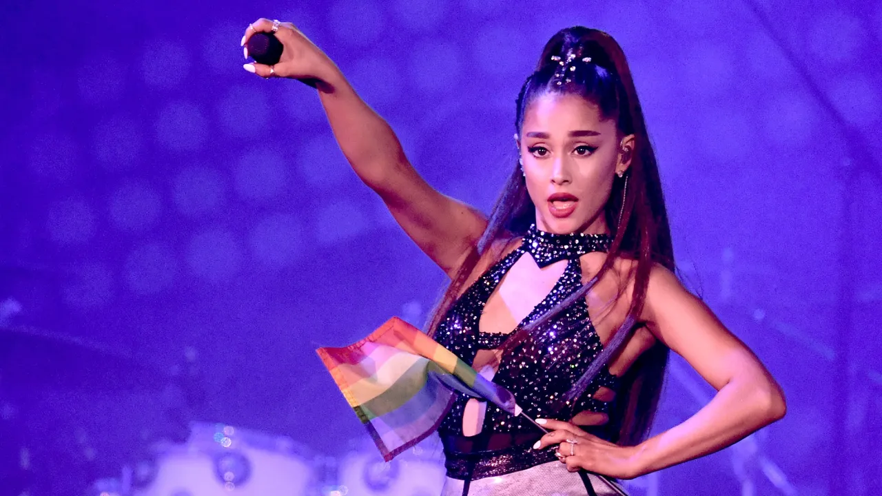 Grammy Agrees to Ariana Grande