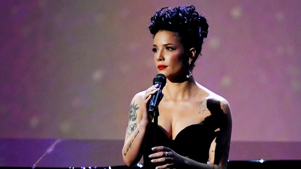 Woah! Halsey is Super P**chy!