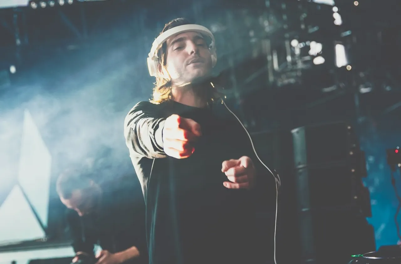 Alesso is Looking For a Vocalist and it Could be You