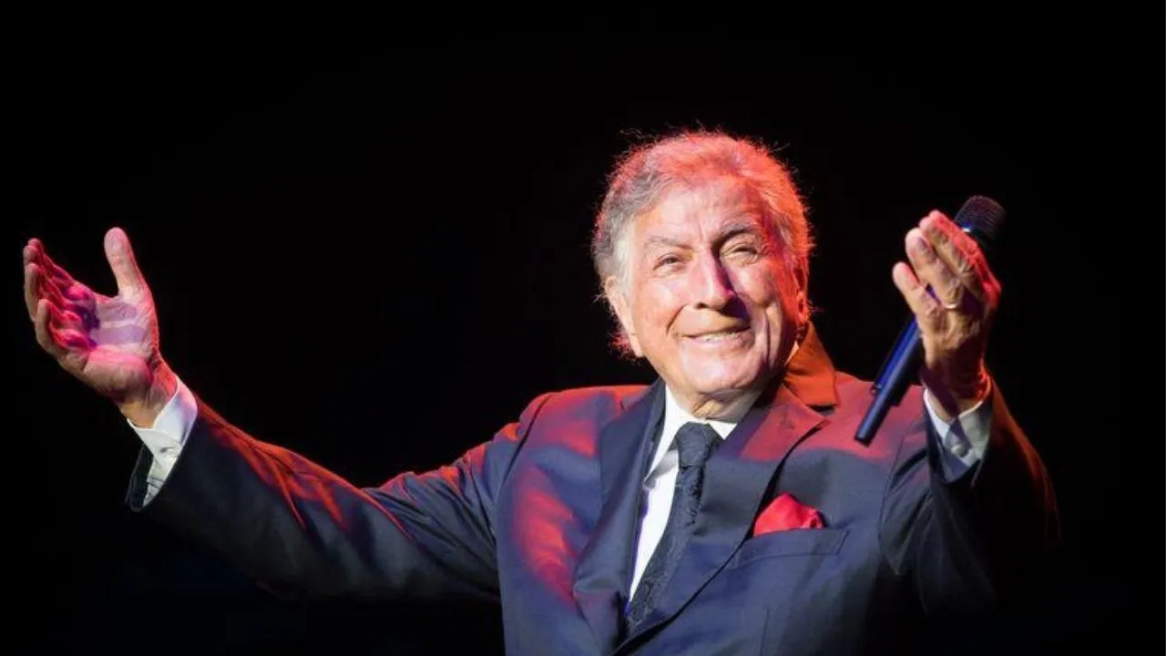 Stars Pay Tribute To Tony Bennett On His 94th B'Day