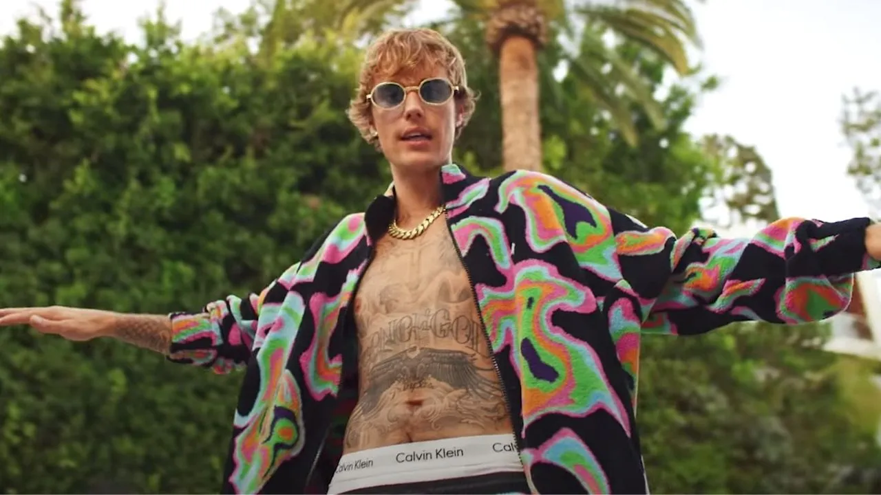 Justin Bieber Stars As The 'Popstar' in Drake & DJ Khaled's Video