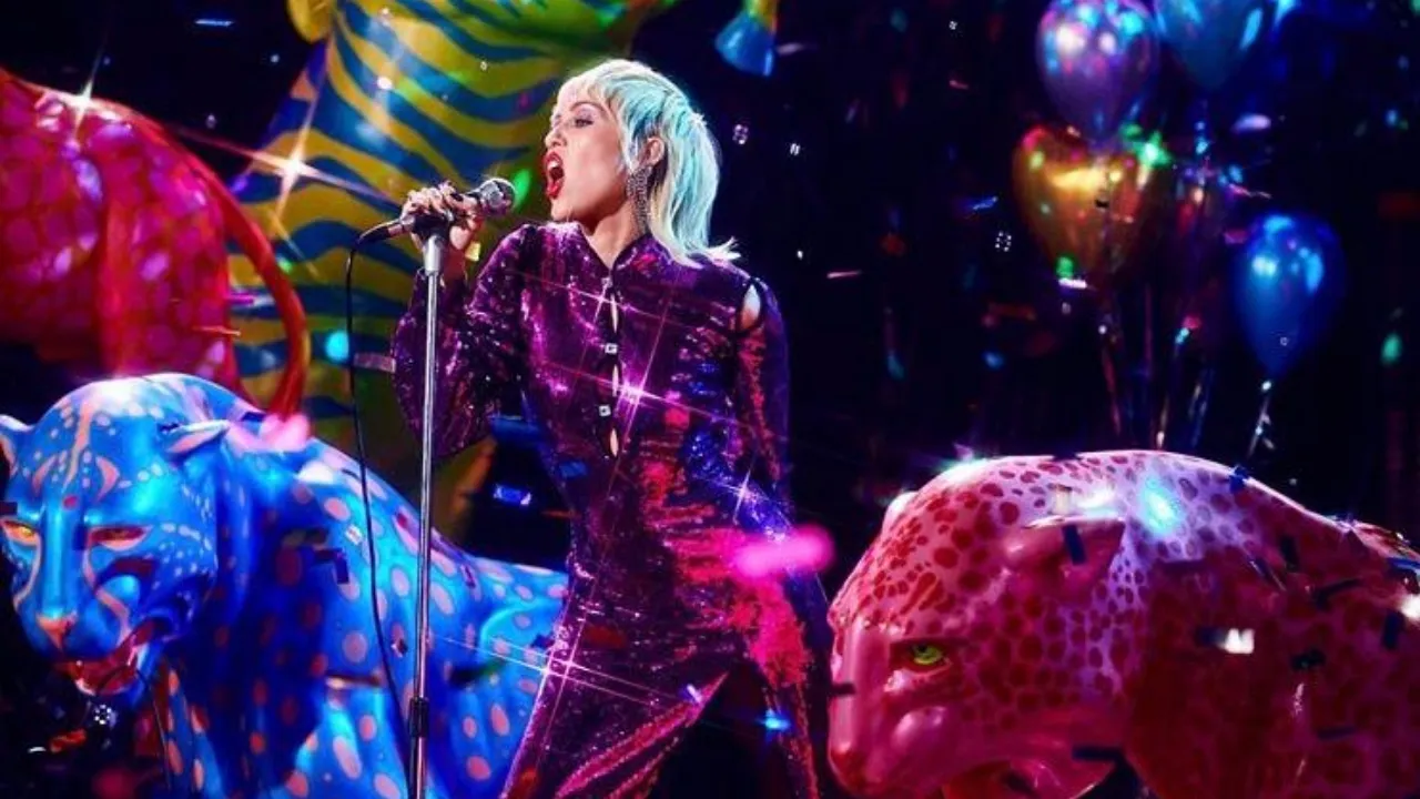 Miley Cyrus Stuns with Her Cover of Billie Eilish's 'My Future'