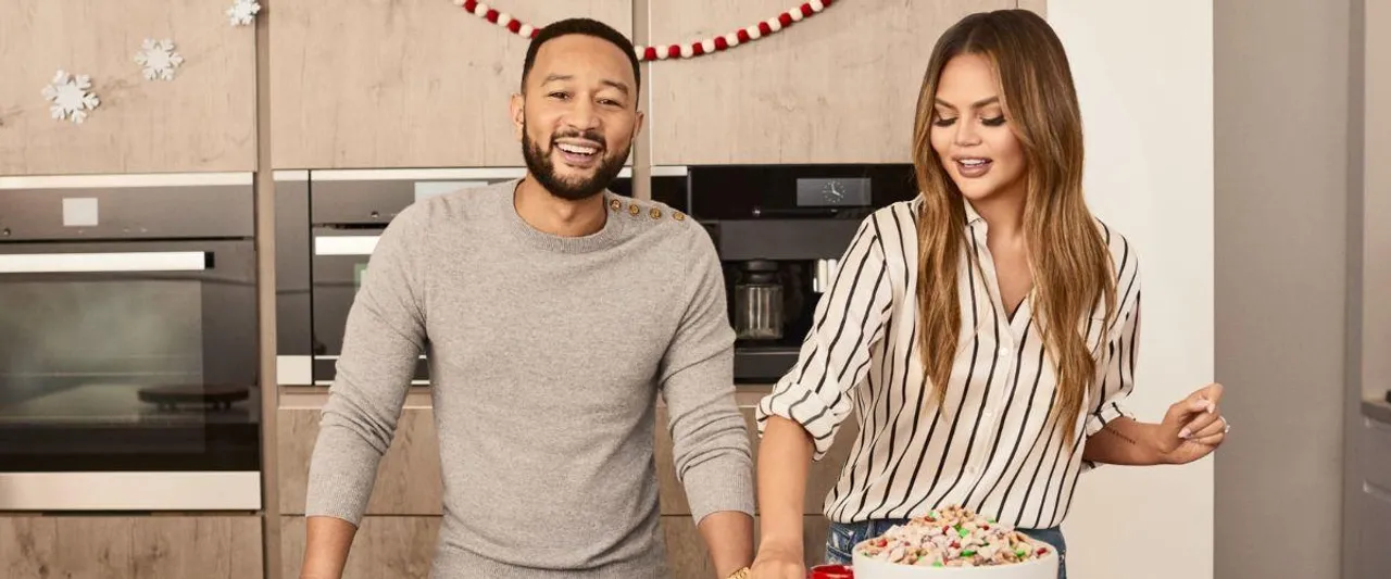 John Legend And Chrissy Teigen Are Expecting a Baby