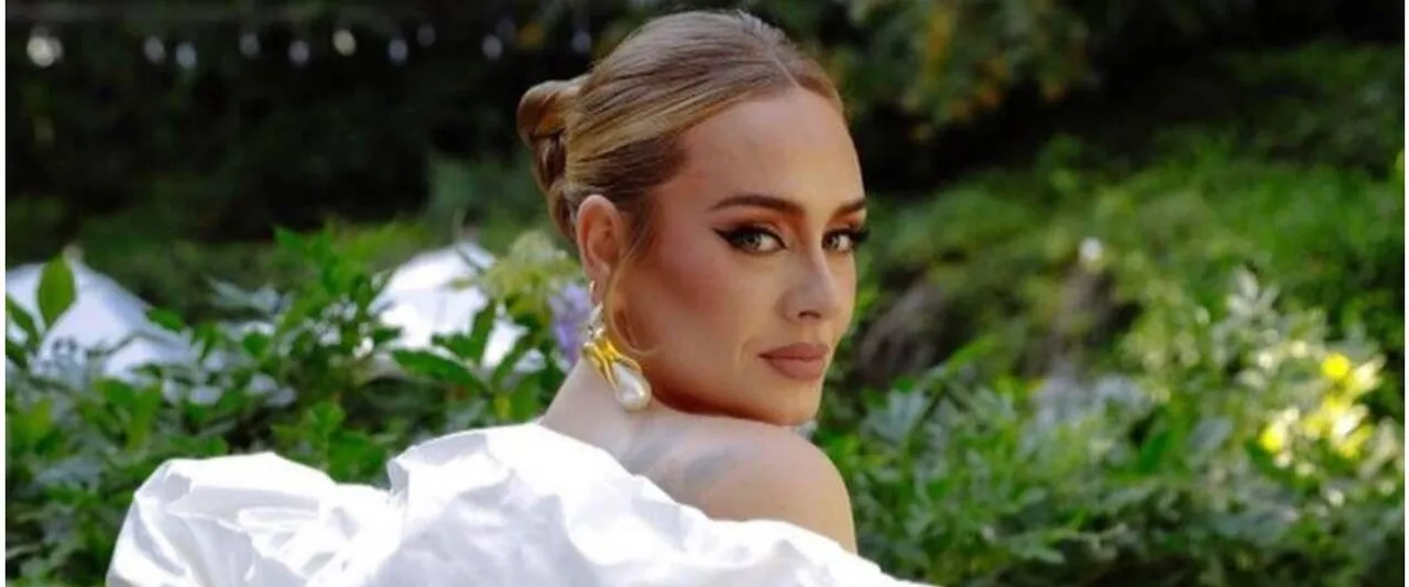 'Hello' by Adele Reaches 3 Billion Views On YouTube