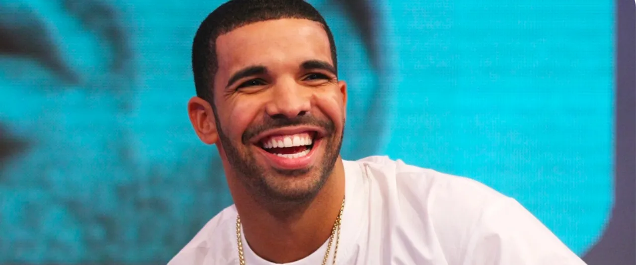 Drake’s Music Video For ‘Jumbotron Sh-t Poppin’ Shows His Luxurious Lifestyle