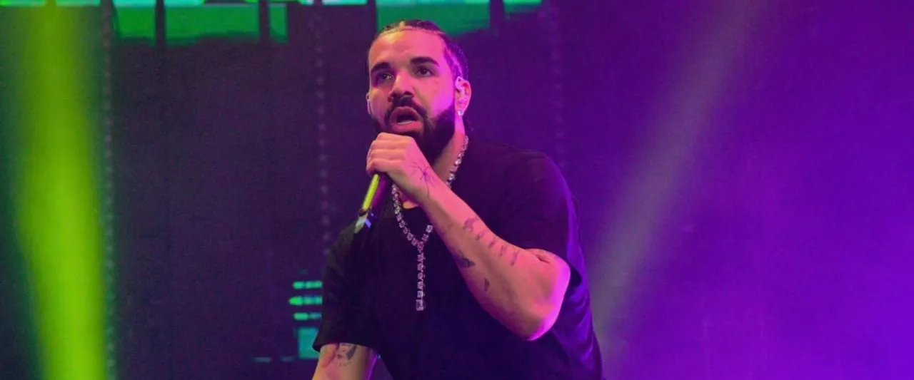 Drake Teases New Album And Tour at Apollo Theatre Gig