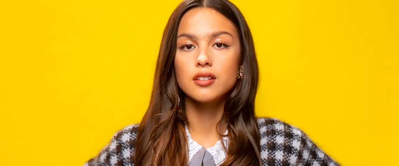 Olivia Rodrigo Celebrates “Last Day of Being a Teenage Dirtbag” in The Studio