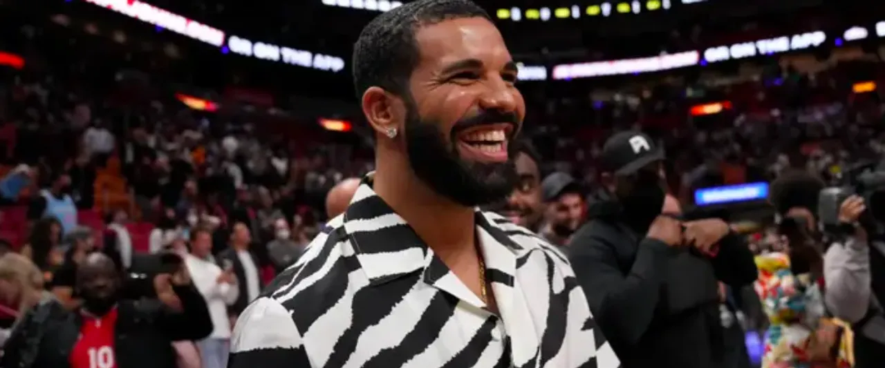 Drake in “Psychotic” Bets For Super Bowl Wagers $1Million