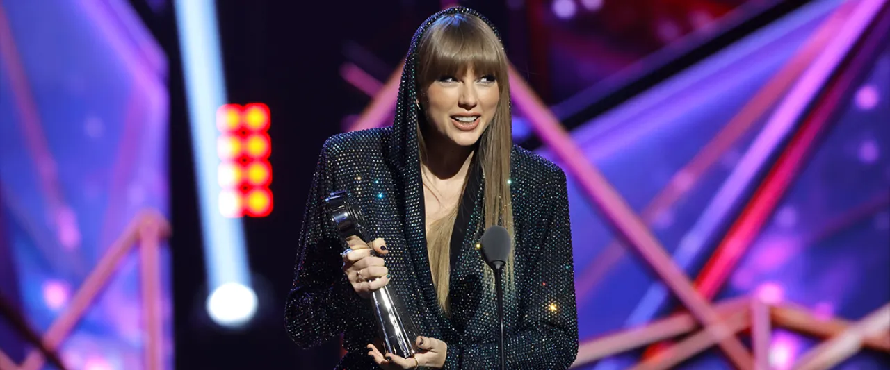 Taylor Swift Says “You Have to Give Yourself Permission to Fail” on Receiving Innovator Award at 2023 iHeartRadio Music Awards