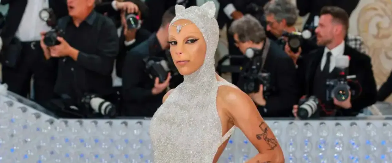 Doja Cat’s Inspiration For Met Gala 2023 Was Karl Lagerfeld’s Cat!