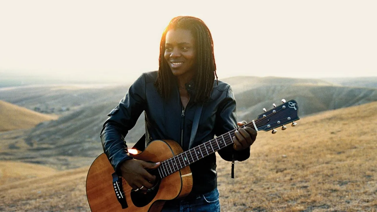 Tracy Chapman: The First Black Woman Who Wrote a Top US Country Song