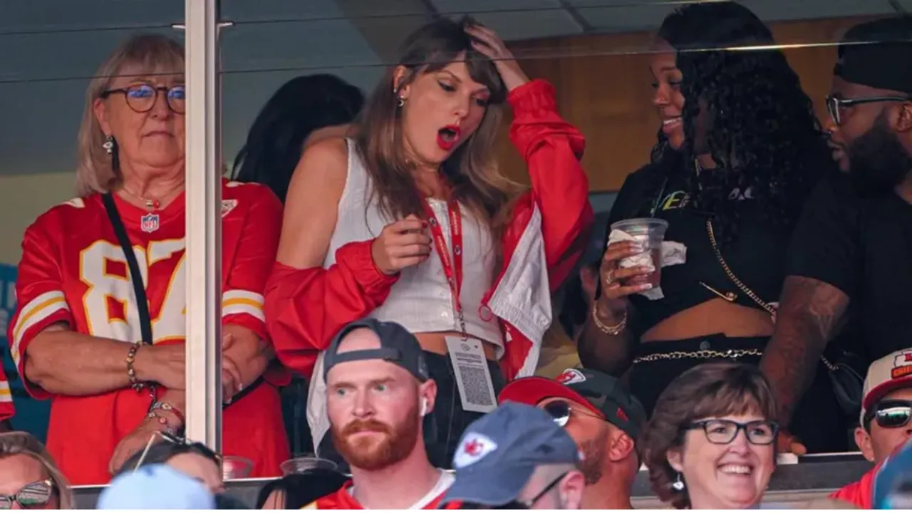 Taylor Swift in Panic Mode as Travis Kelce Takes a Hit During The Chiefs Game