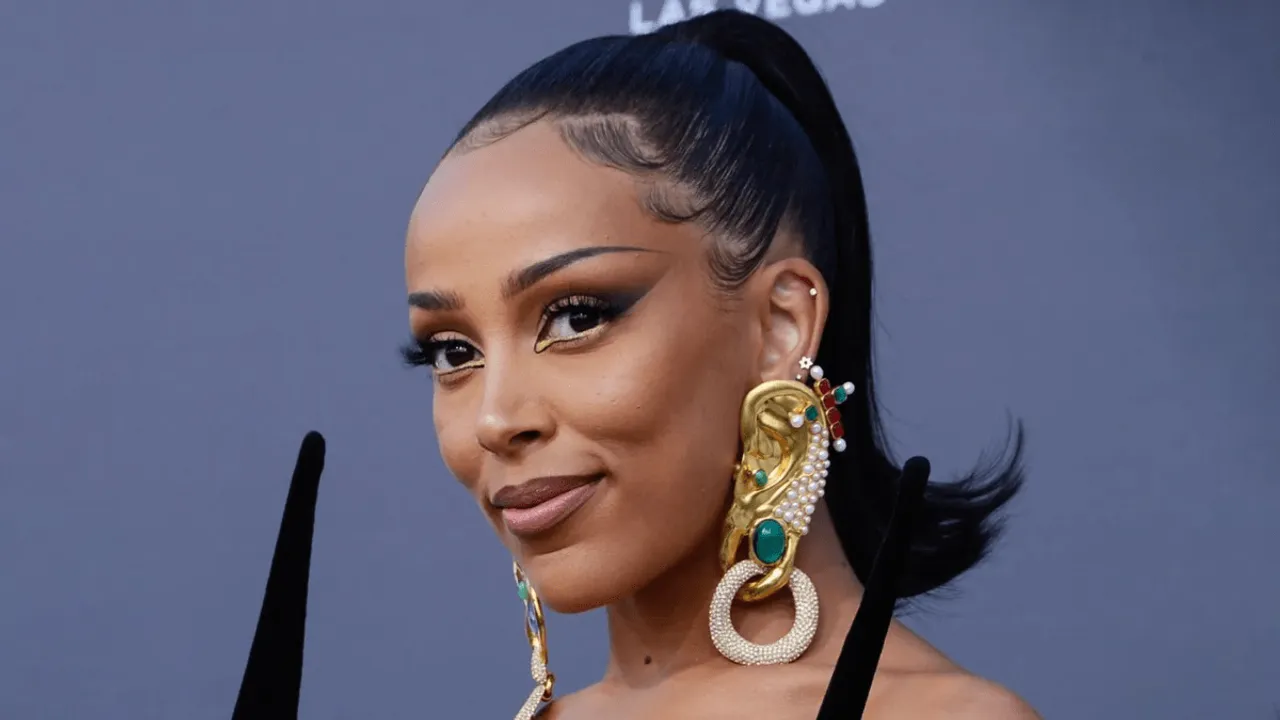 Doja Cat Claims She Doesn’t ‘Hate Her Fans’: “I Don’t Have to Explain My Sense of Humour”