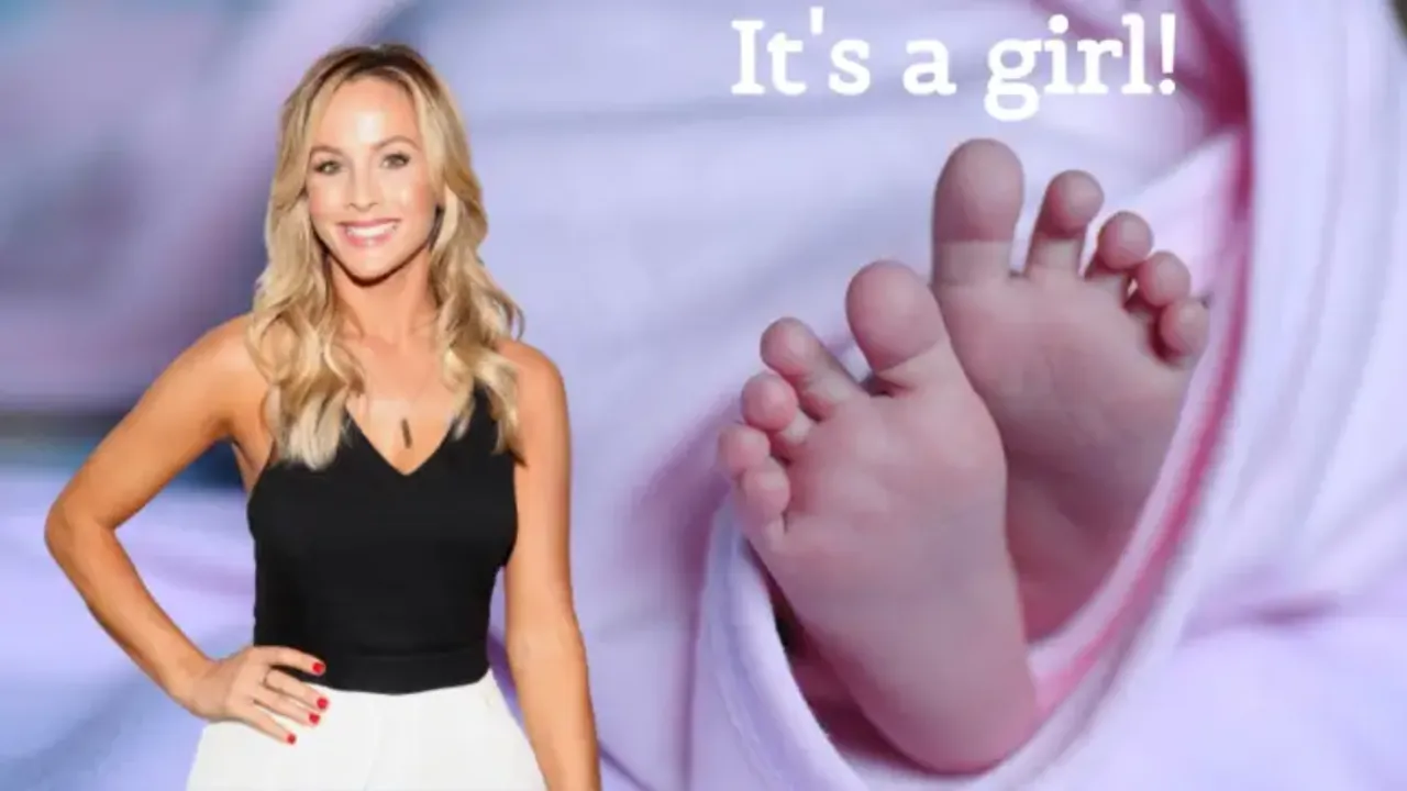 'The Bachelorette' Star Clare Crawley Shares First Photo of Daughter: ‘Everything I’ve Dreamed Of’