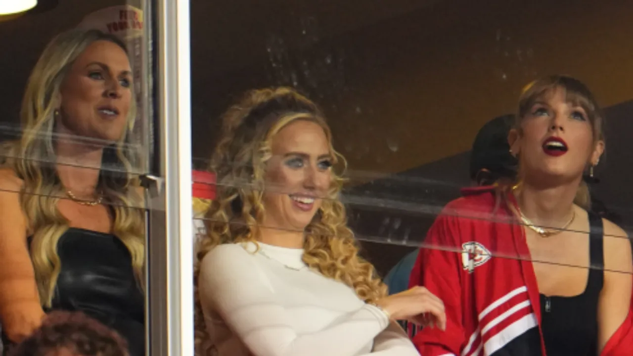 Taylor Swift Enjoyed a Fun Night in L.A. With Brittany Mahomes And Lyndsay Bell